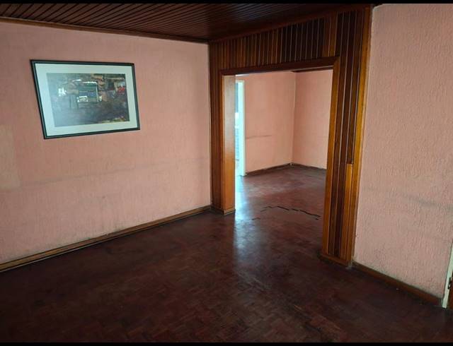 3 BEDROOM HOUSE FOR SALE IN ORLANDO WEST